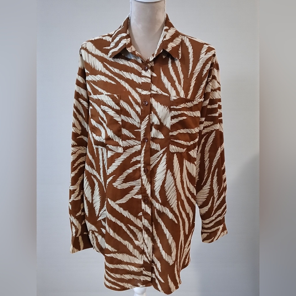 Nasty Gal Ovesized Button Down Shirt Medium Artsy Bold Abstract Print Brown